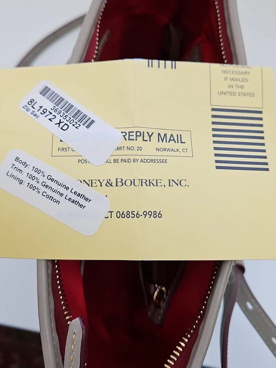 Classic Florentine Leather Dooney & Bourke Light Taupe Zip Sack Bag - Picture 7 of 10